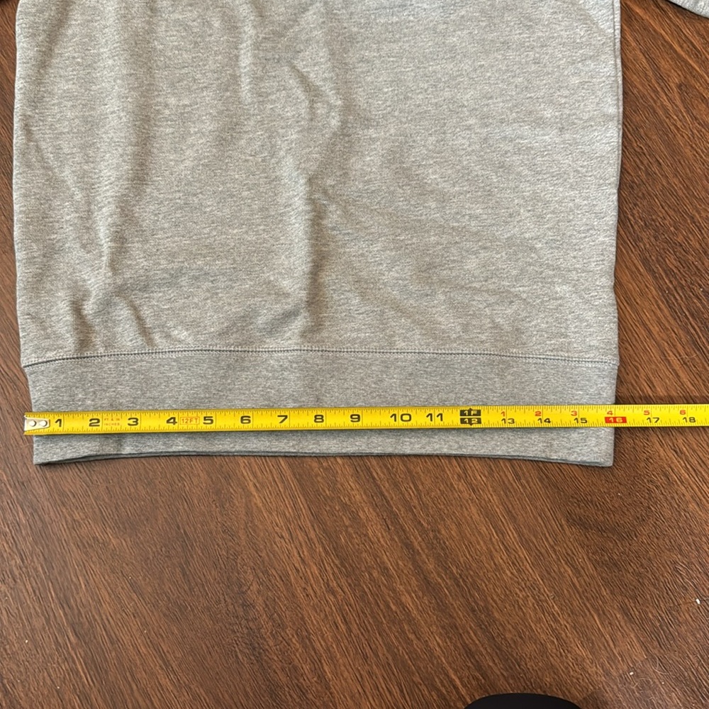 Everlane sweatshirt - Picture 4 of 6